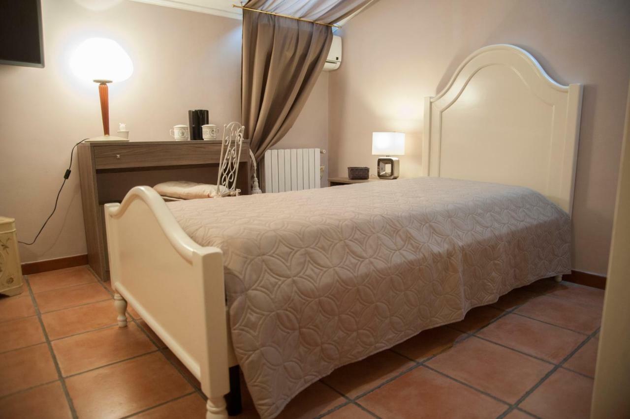 Residenza D'Oria B&B Foggia Ngoại thất bức ảnh