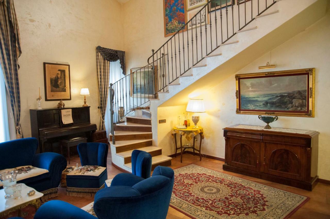 Residenza D'Oria B&B Foggia Ngoại thất bức ảnh